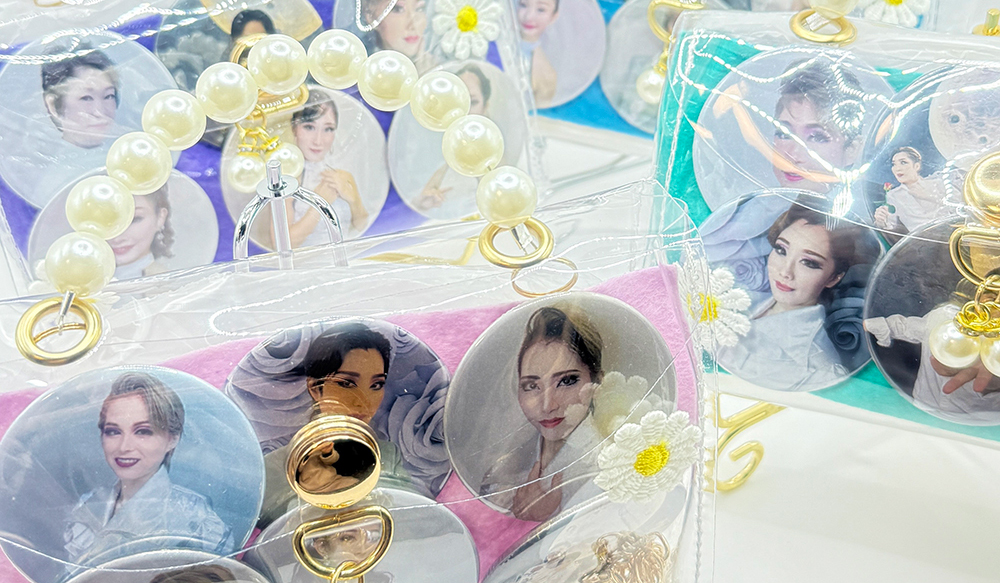 推し活グッズ　サンデーユニバース